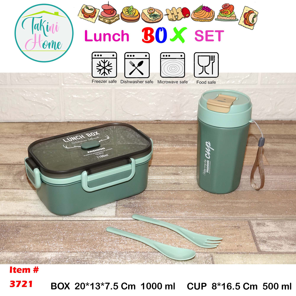 lunch box with bottle